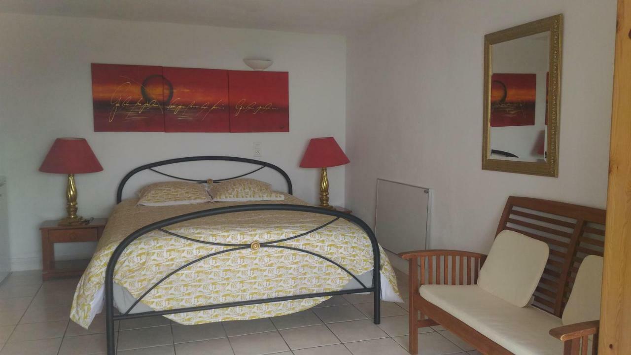 La Coccinelle Aparthotel Île du Levant Exterior foto